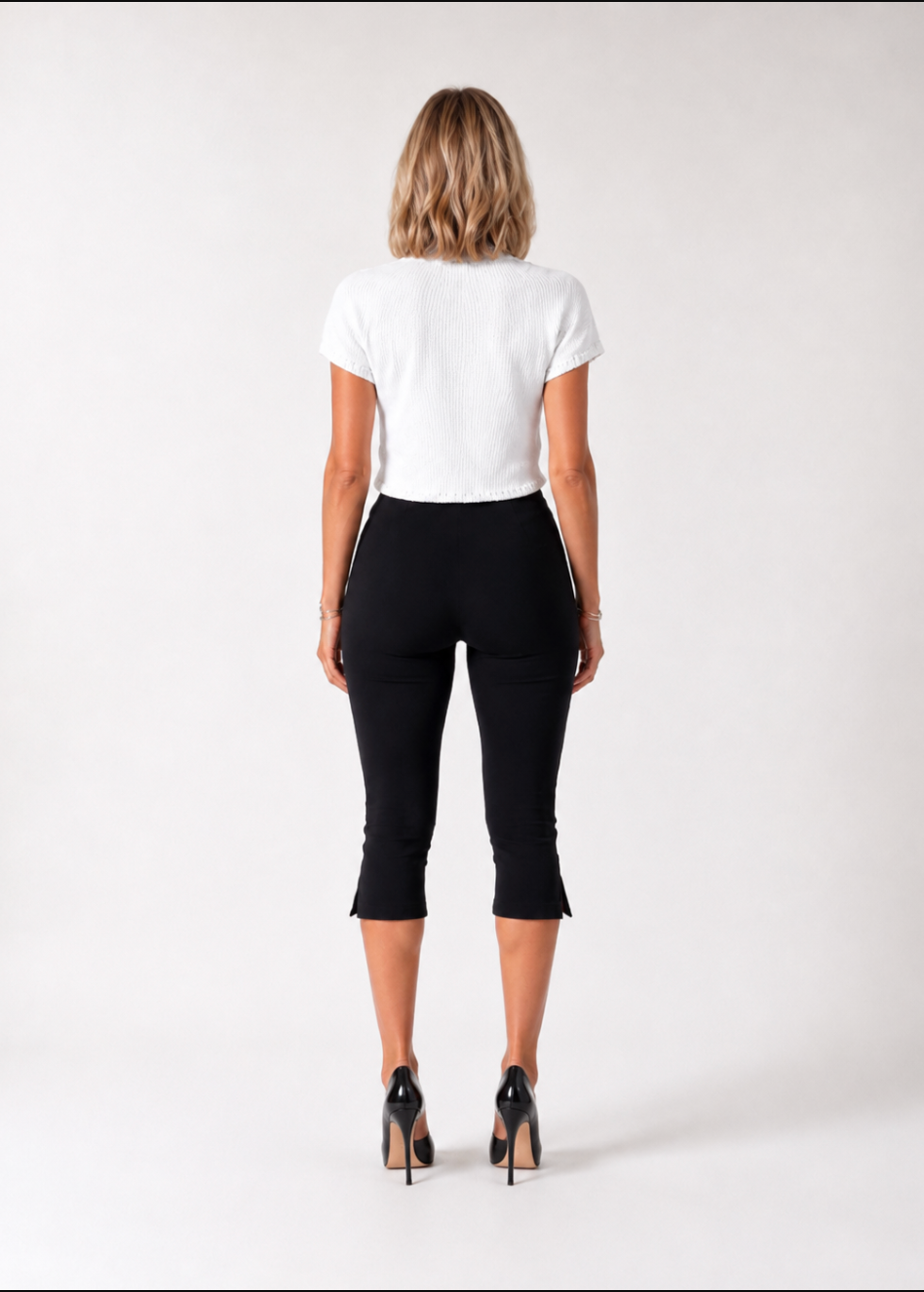 Noura Capri Pants